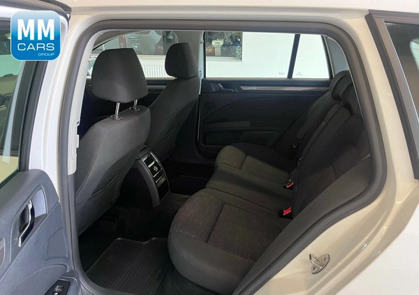 Skoda Superb cena 34900 przebieg: 229234, rok produkcji 2014 z Miłakowo małe 277